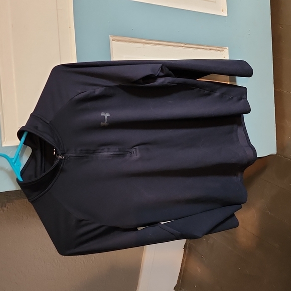 3 small under Armour half zipper - Picture 5 of 6